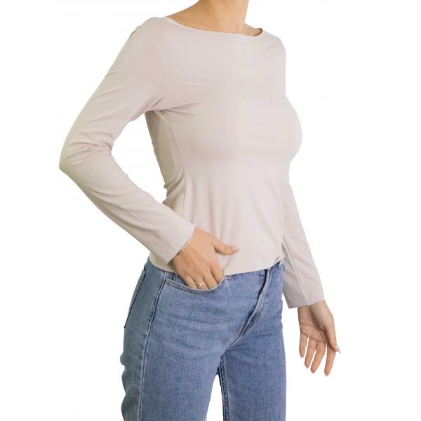 Maglia con scollo a barca tinta unita 